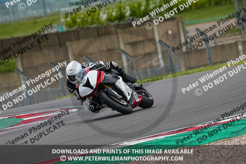 donington no limits trackday;donington park photographs;donington trackday photographs;estoril;event digital images;motorbikes;no limits;no limits trackdays;peter wileman photography;portugal;trackday;trackday digital images;trackday photos